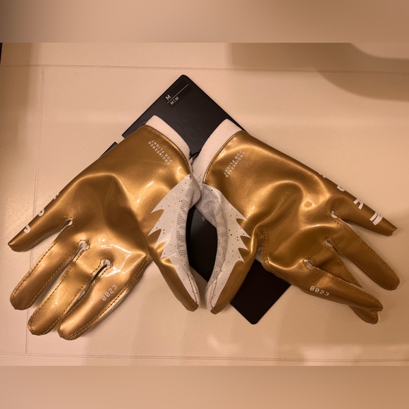 Jordan Knit Football Gloves - Picture 2 of 4